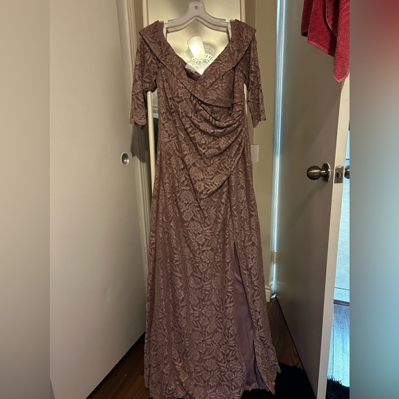 David’s bridal mother of the bride/groom dress, size 14 - Picture 1 of 1